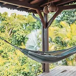 Acomat-Matata Green Luxury Lodge